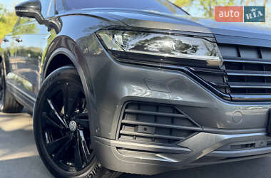 Внедорожник / Кроссовер Volkswagen Touareg 2022 в 