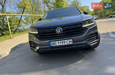 Внедорожник / Кроссовер Volkswagen Touareg 2022 в 