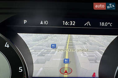 Внедорожник / Кроссовер Volkswagen Touareg 2022 в 