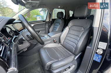 Позашляховик / Кросовер Volkswagen Touareg 2021 в 