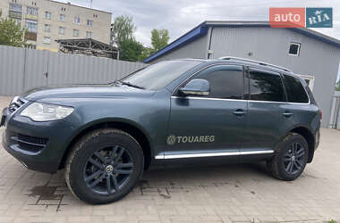 Внедорожник / Кроссовер Volkswagen Touareg 2008 в Шостке