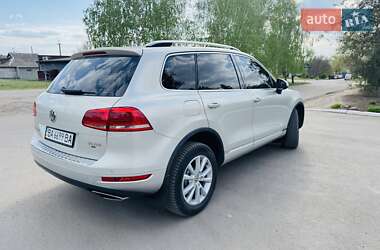 Позашляховик / Кросовер Volkswagen Touareg 2012 в 