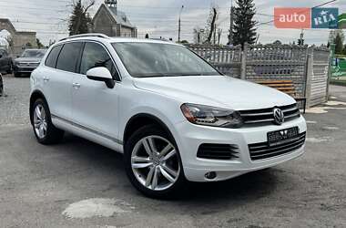 Внедорожник / Кроссовер Volkswagen Touareg 2012 в Тернополе