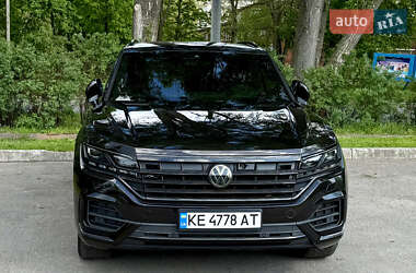 Внедорожник / Кроссовер Volkswagen Touareg 2019 в Днепре
