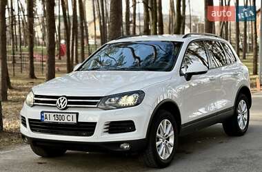 Позашляховик / Кросовер Volkswagen Touareg 2014 в Києві
