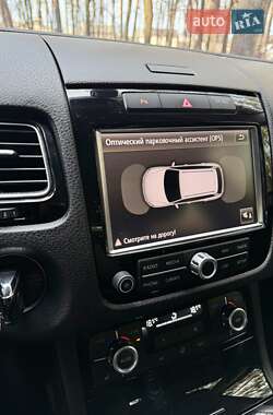Внедорожник / Кроссовер Volkswagen Touareg 2014 в 