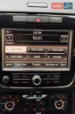 Внедорожник / Кроссовер Volkswagen Touareg 2014 в 