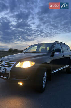 Позашляховик / Кросовер Volkswagen Touareg 2008 в 