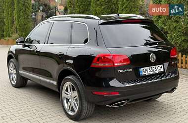Позашляховик / Кросовер Volkswagen Touareg 2010 в 