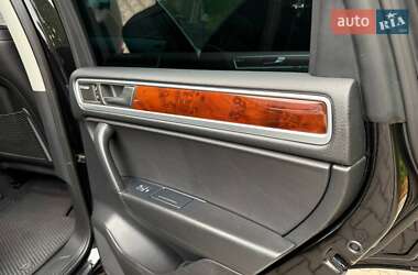 Позашляховик / Кросовер Volkswagen Touareg 2010 в 