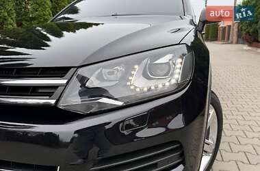 Позашляховик / Кросовер Volkswagen Touareg 2010 в 