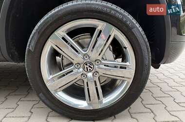 Позашляховик / Кросовер Volkswagen Touareg 2010 в 
