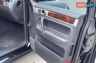 Внедорожник / Кроссовер Volkswagen Touareg 2008 в 