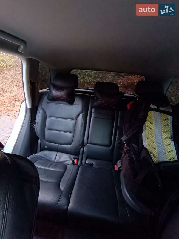 Позашляховик / Кросовер Volkswagen Touareg 2014 в Херсоні