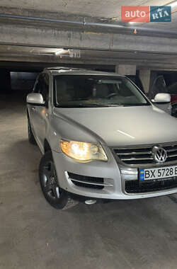 Позашляховик / Кросовер Volkswagen Touareg 2007 в 