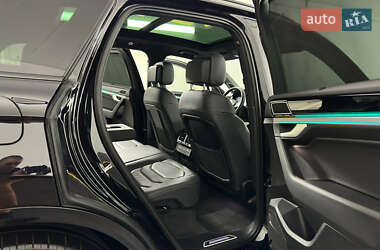 Внедорожник / Кроссовер Volkswagen Touareg 2019 в 