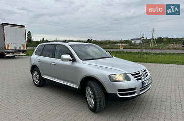 Позашляховик / Кросовер Volkswagen Touareg 2005 в 