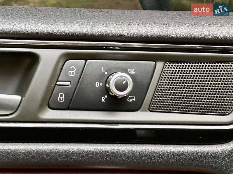 Позашляховик / Кросовер Volkswagen Touareg 2010 в Кременчуці