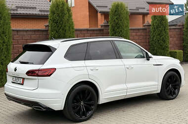 Позашляховик / Кросовер Volkswagen Touareg 2022 в 