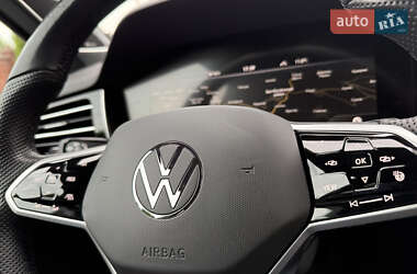 Позашляховик / Кросовер Volkswagen Touareg 2022 в 