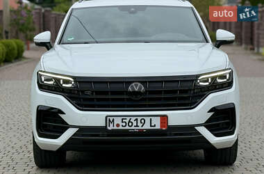 Позашляховик / Кросовер Volkswagen Touareg 2022 в 
