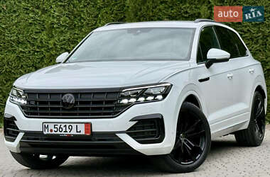 Позашляховик / Кросовер Volkswagen Touareg 2022 в 