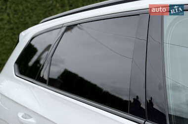 Позашляховик / Кросовер Volkswagen Touareg 2022 в 