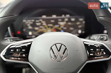 Позашляховик / Кросовер Volkswagen Touareg 2022 в 