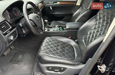 Позашляховик / Кросовер Volkswagen Touareg 2017 в 