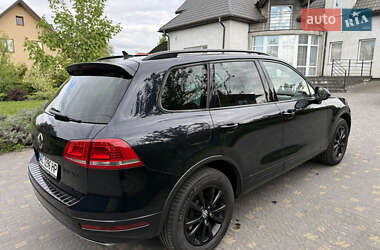 Позашляховик / Кросовер Volkswagen Touareg 2015 в 