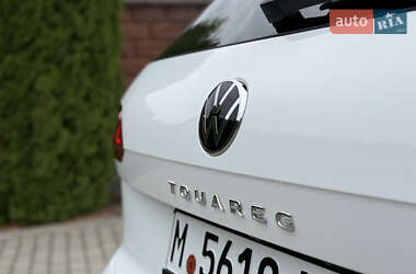 Позашляховик / Кросовер Volkswagen Touareg 2022 в 