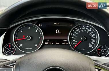 Внедорожник / Кроссовер Volkswagen Touareg 2014 в 