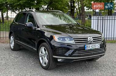 Внедорожник / Кроссовер Volkswagen Touareg 2014 в 