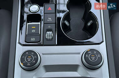 Позашляховик / Кросовер Volkswagen Touareg 2021 в 