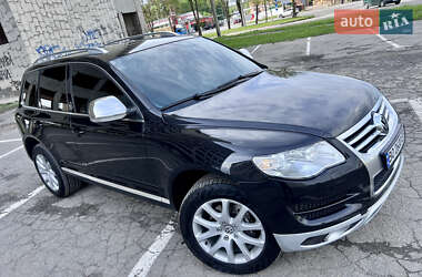 Внедорожник / Кроссовер Volkswagen Touareg 2008 в 
