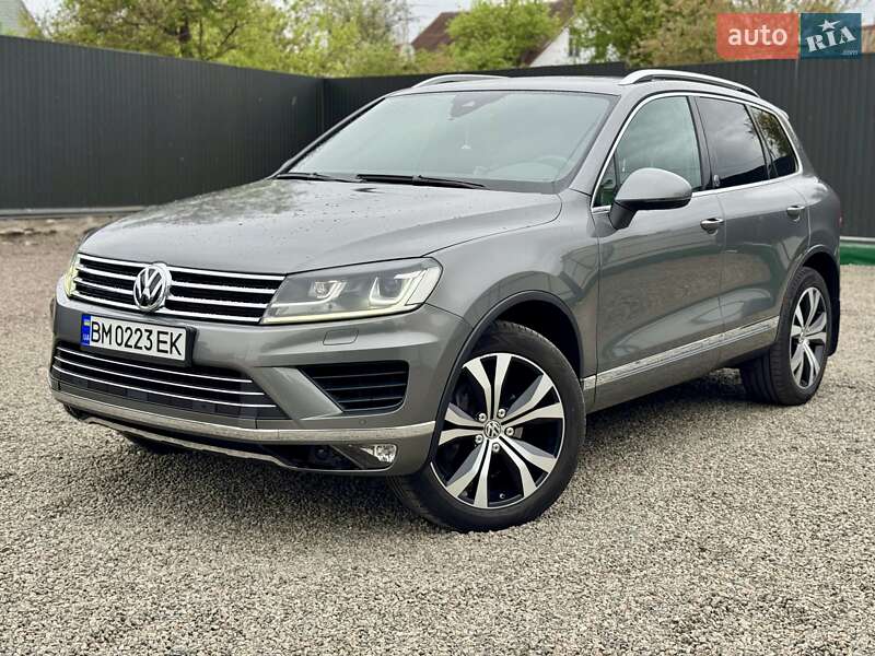 Внедорожник / Кроссовер Volkswagen Touareg 2016 в Сумах