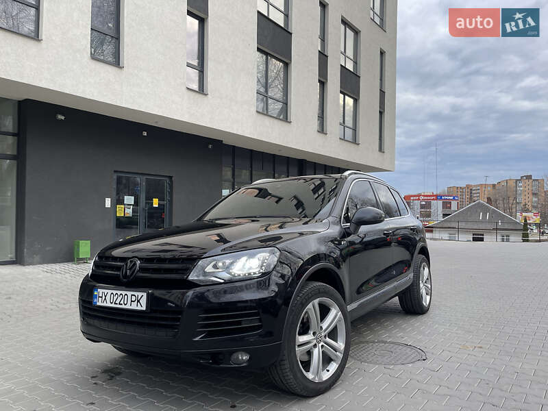 Позашляховик / Кросовер Volkswagen Touareg 2014 в Хмельницькому