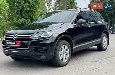 Позашляховик / Кросовер Volkswagen Touareg 2013 в Києві