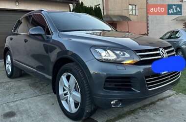 Внедорожник / Кроссовер Volkswagen Touareg 2011 в 