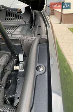 Позашляховик / Кросовер Volkswagen Touareg 2011 в 