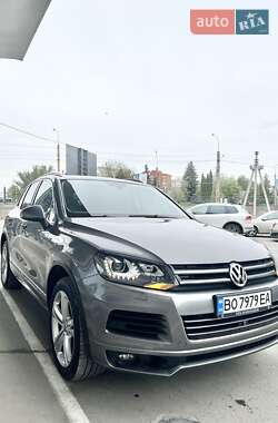 Внедорожник / Кроссовер Volkswagen Touareg 2013 в Тернополе
