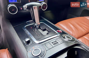 Внедорожник / Кроссовер Volkswagen Touareg 2008 в 