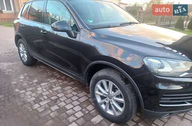 Внедорожник / Кроссовер Volkswagen Touareg 2011 в 