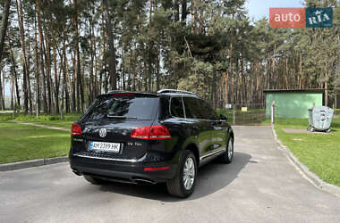 Позашляховик / Кросовер Volkswagen Touareg 2012 в 