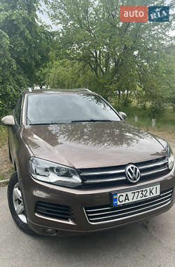 Позашляховик / Кросовер Volkswagen Touareg 2013 в Києві
