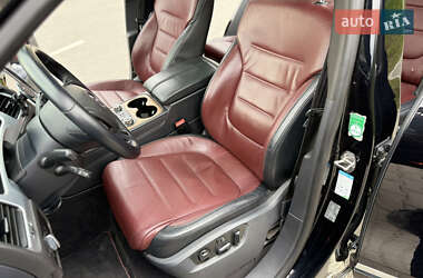 Внедорожник / Кроссовер Volkswagen Touareg 2011 в 