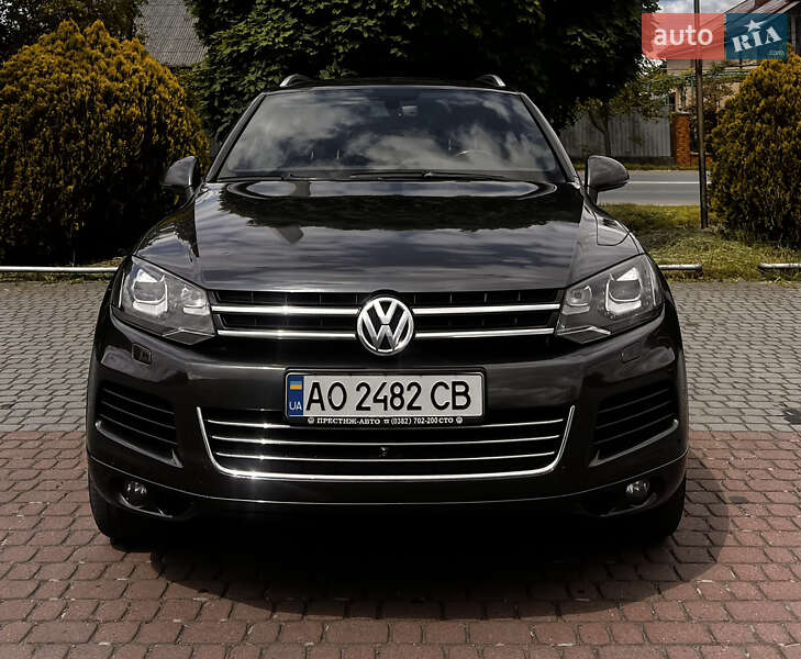 Позашляховик / Кросовер Volkswagen Touareg 2013 в Ужгороді