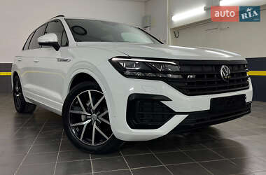 Внедорожник / Кроссовер Volkswagen Touareg 2021 в 