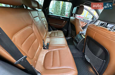 Внедорожник / Кроссовер Volkswagen Touareg 2013 в 