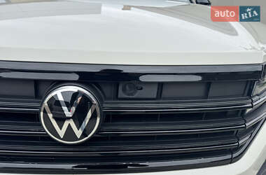 Позашляховик / Кросовер Volkswagen Touareg 2020 в 
